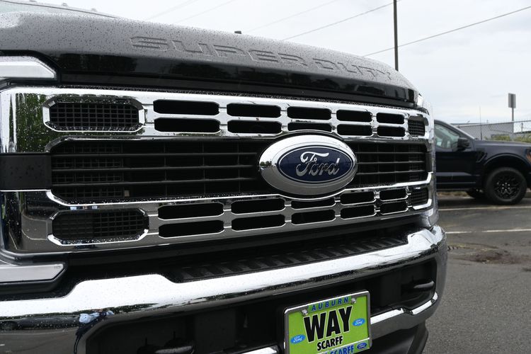 2024 Ford F-550 Chassis XLT