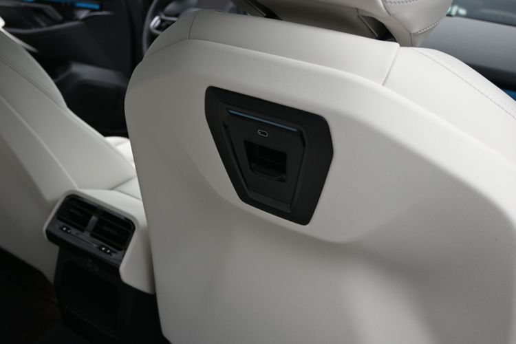 2025 BMW i5 Sedan xDrive40