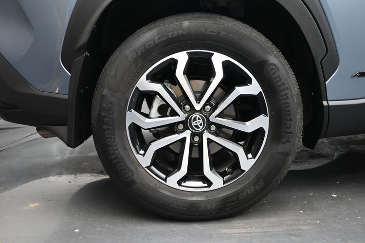 2023 Toyota Corolla Cross Hybrid SE