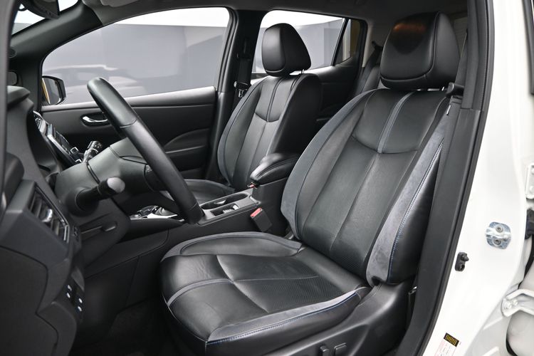 2018 Nissan LEAF SL