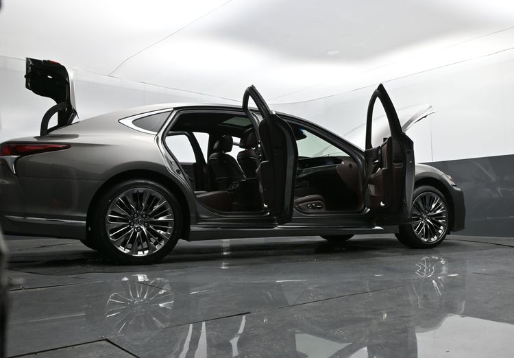 2018 Lexus LS 500 