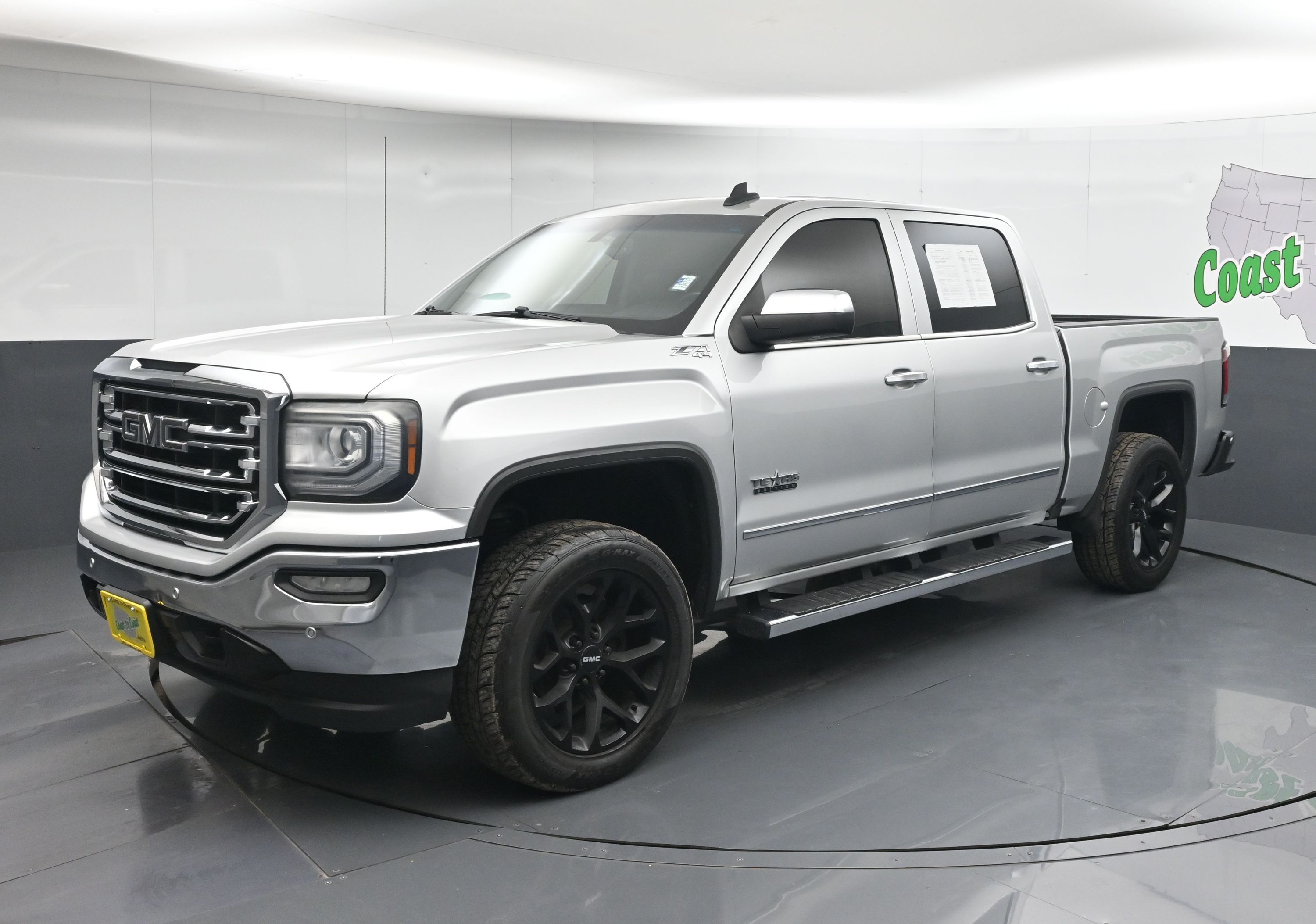 2018 GMC Sierra SLT's photo