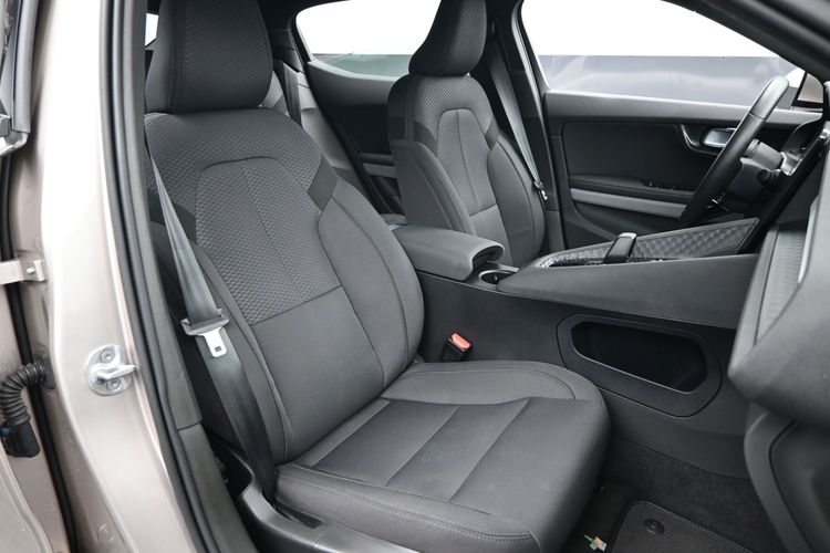 2023 Polestar 2 Long Range Dual Motor