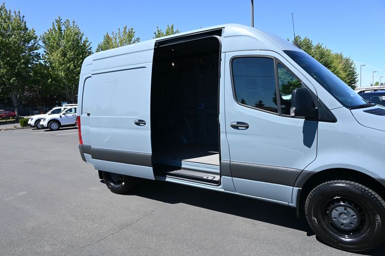 2019 Mercedes-Benz Sprinter 1500 Standard Roof I4