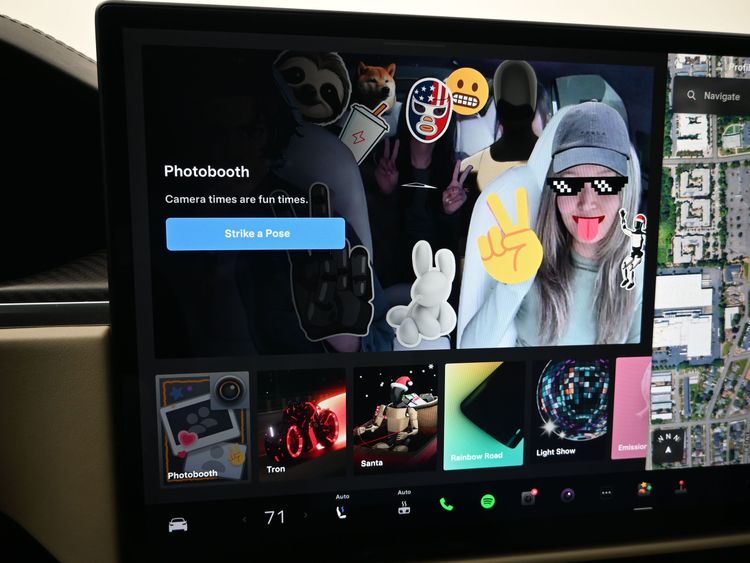 2023 Tesla Model X Plaid Tri Motor All-Wheel Drive