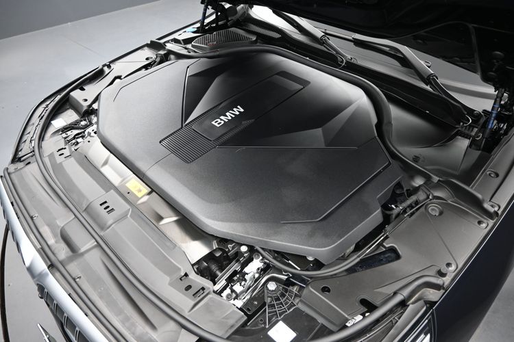 2025 BMW i5 Sedan xDrive40