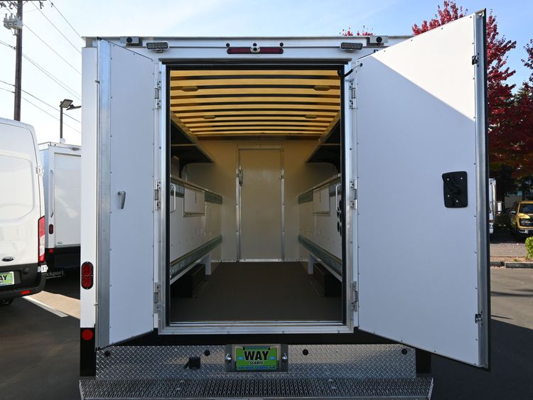 2025 Ford E-450 Cutaway 