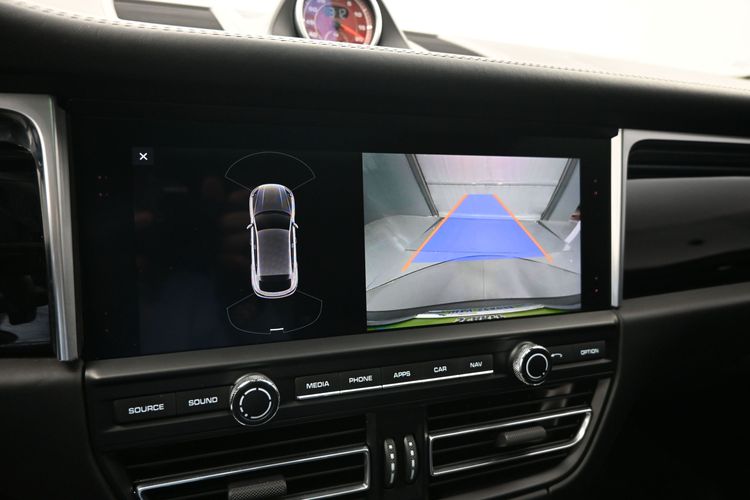2020 Porsche Macan S