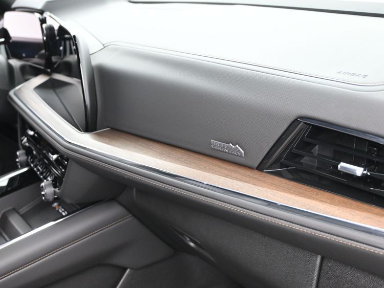 2025 Chevrolet Tahoe 4WD High Country
