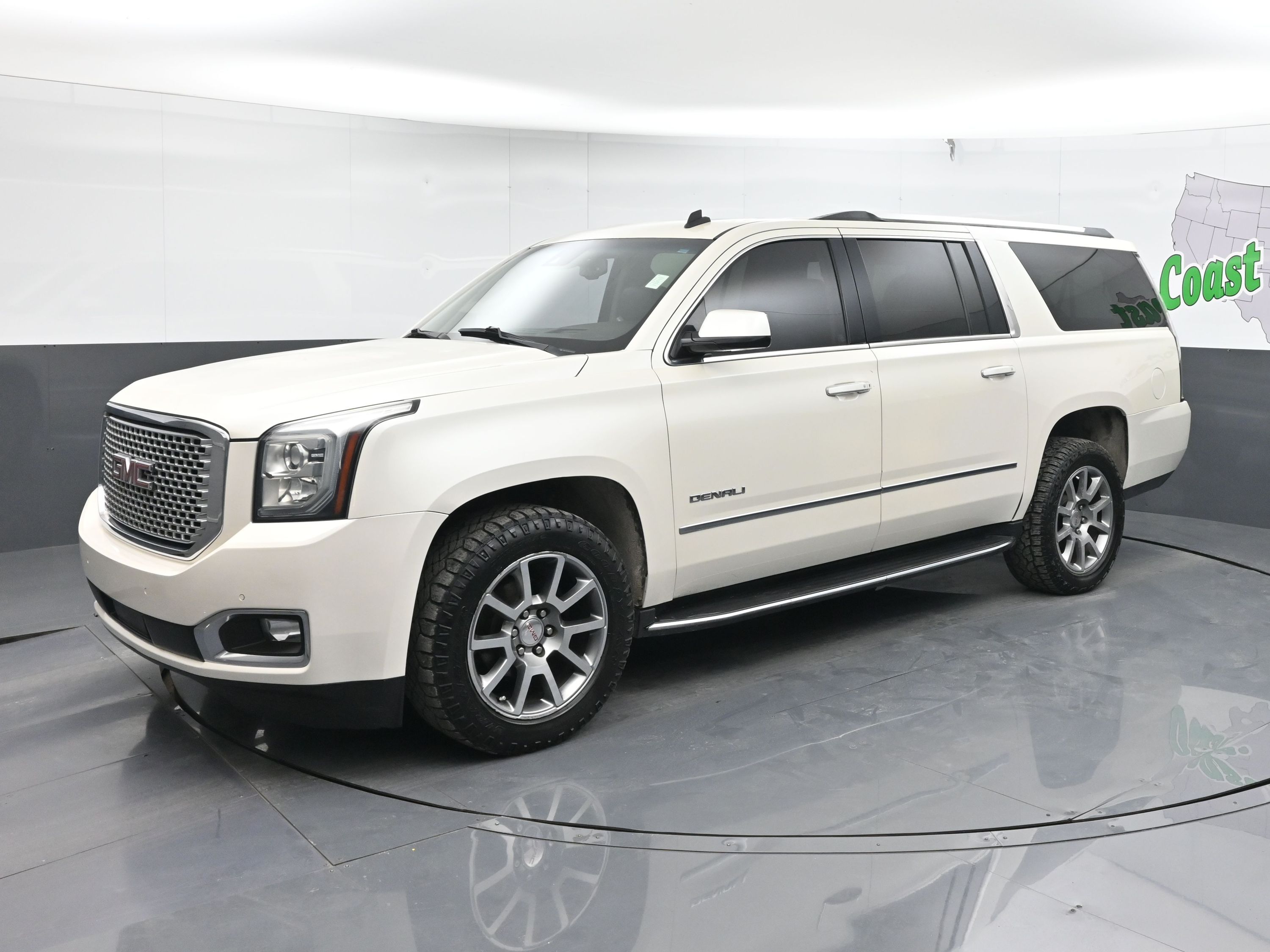 Used 2015 GMC Yukon XL 1500 XL 2WD White 1GKS1JKJ1FR290937
