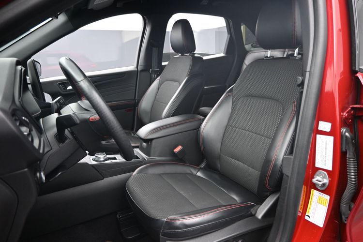 2023 Ford Escape ST-Line Elite