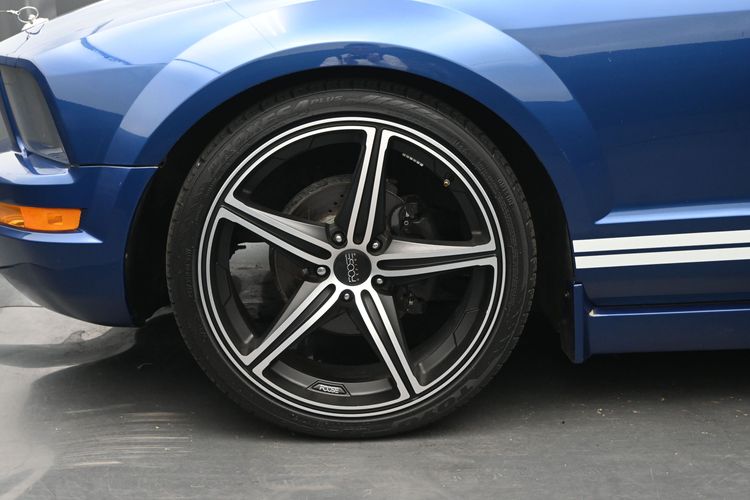 2008 Ford Mustang V6 Deluxe