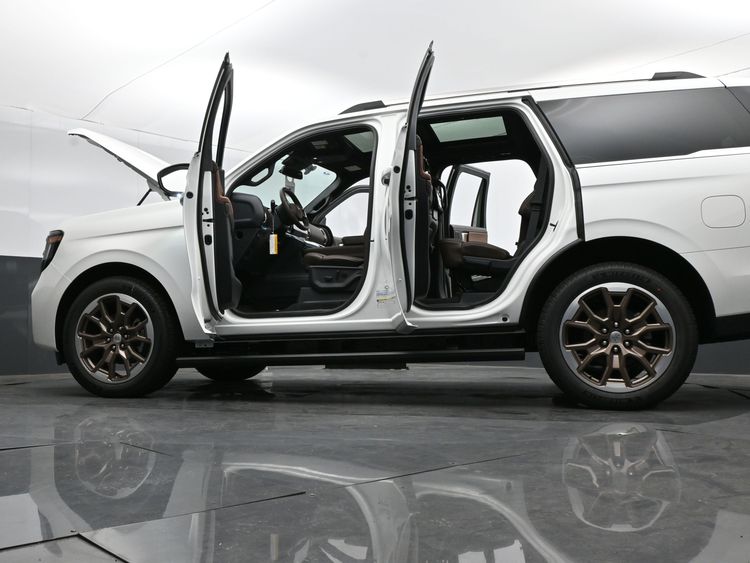 2027 Ford Expedition King Ranch