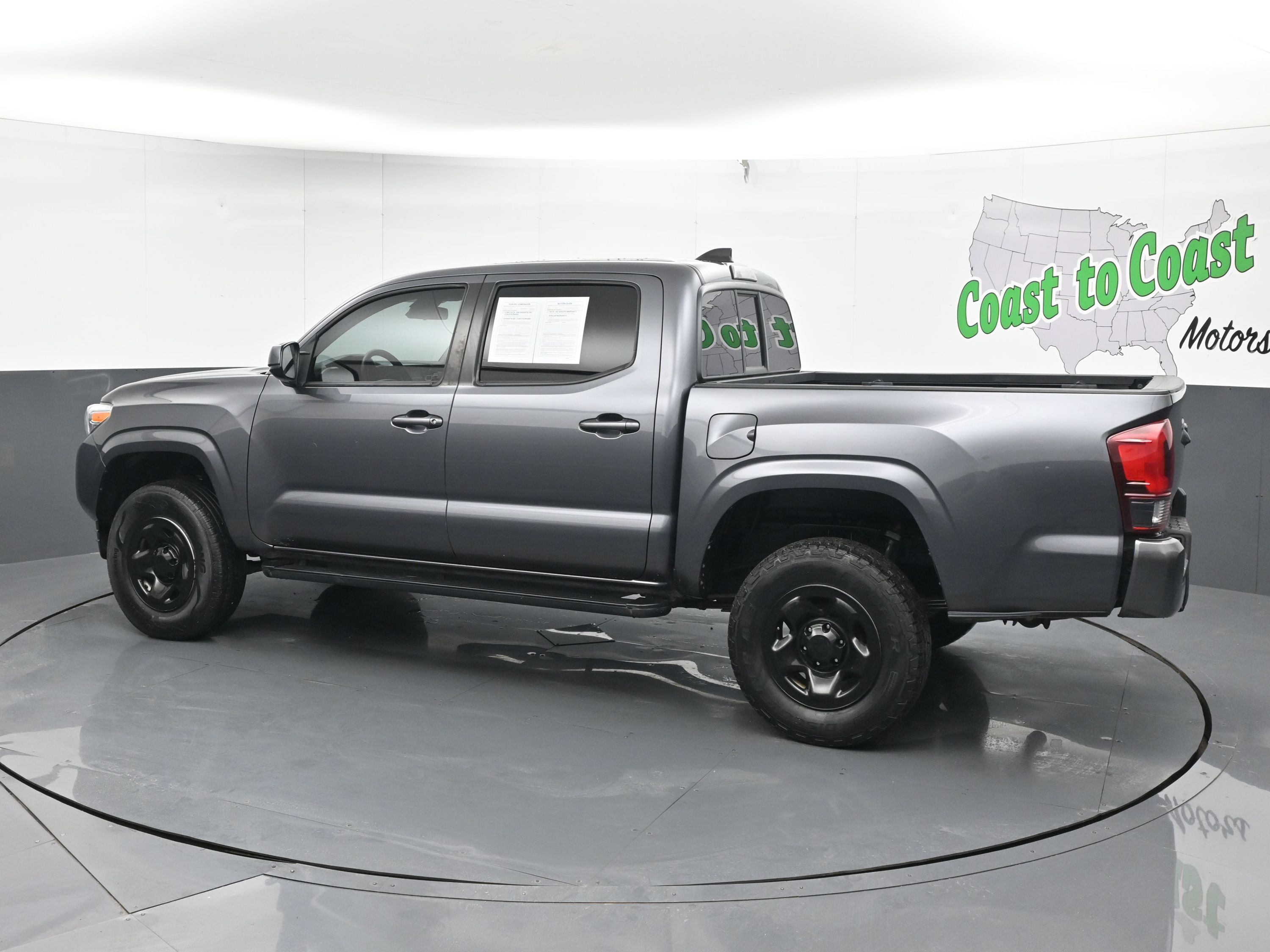 2021 Toyota Tacoma SR5 photo 4