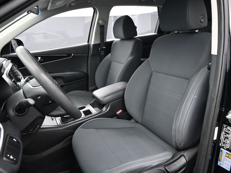 2020 Kia Sorento 3.3L LX