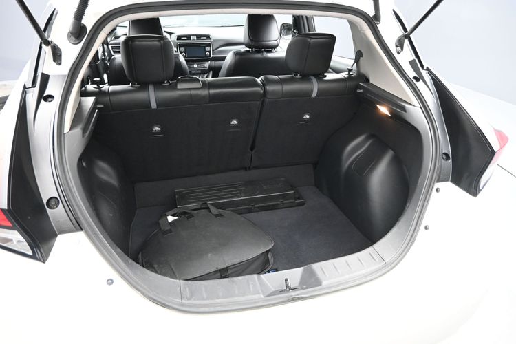 2018 Nissan LEAF SL