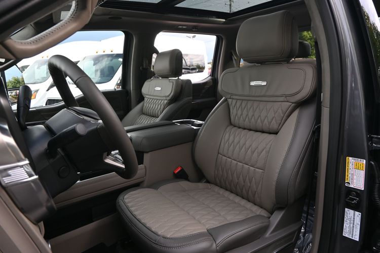 2026 Ford F-350 Super Duty Platinum