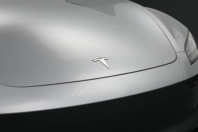 2025 Tesla Model 3 Long Range Rear-Wheel Drive