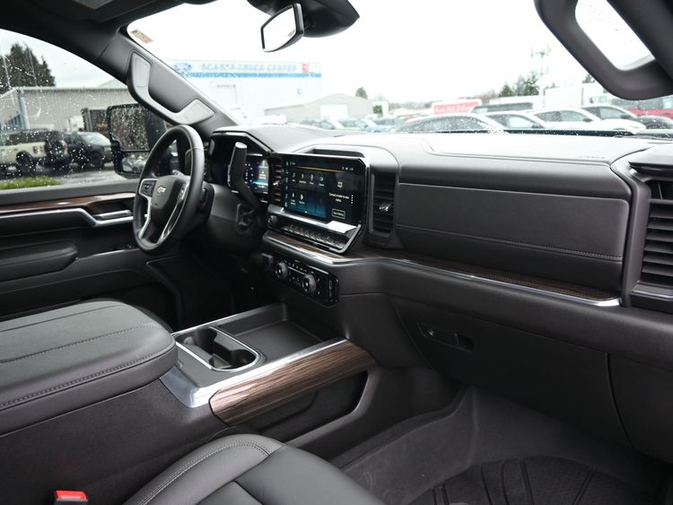 2025 Chevrolet Silverado 3500HD LT