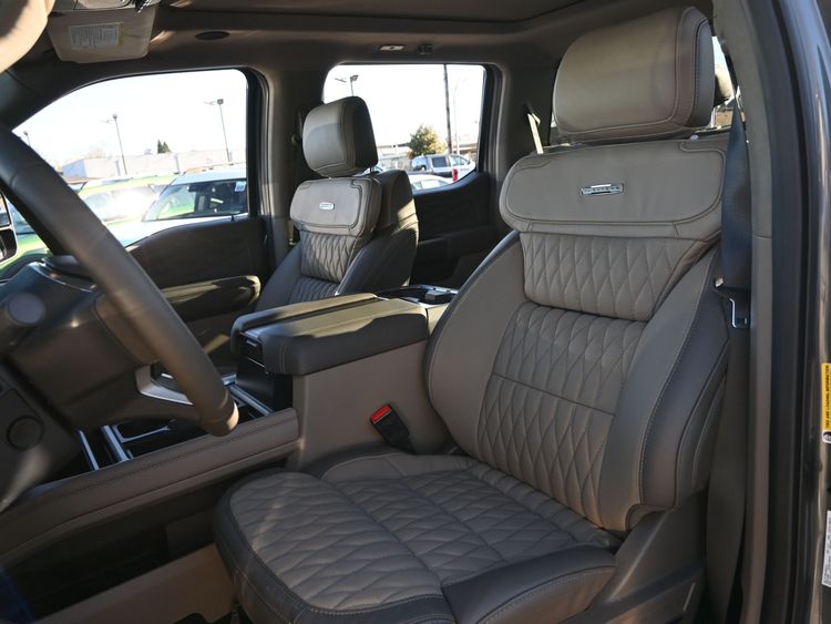 2026 Ford F-350 Super Duty Platinum