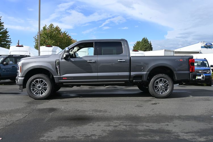 2026 Ford F-350 Super Duty Platinum