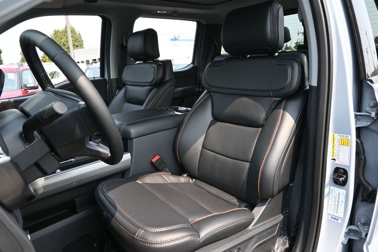 2026 Ford F-350 Super Duty LARIAT