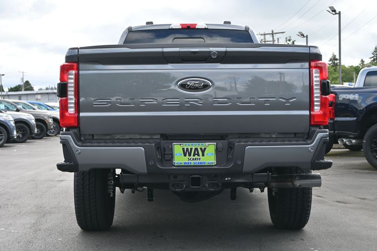 2026 Ford F-350 Super Duty LARIAT