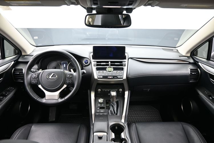 2021 Lexus NX NX 300h Luxury