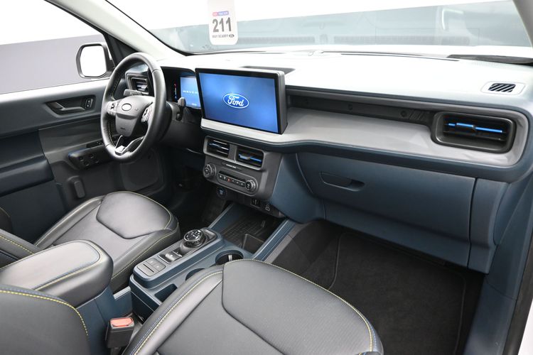 2025 Ford Maverick Lobo