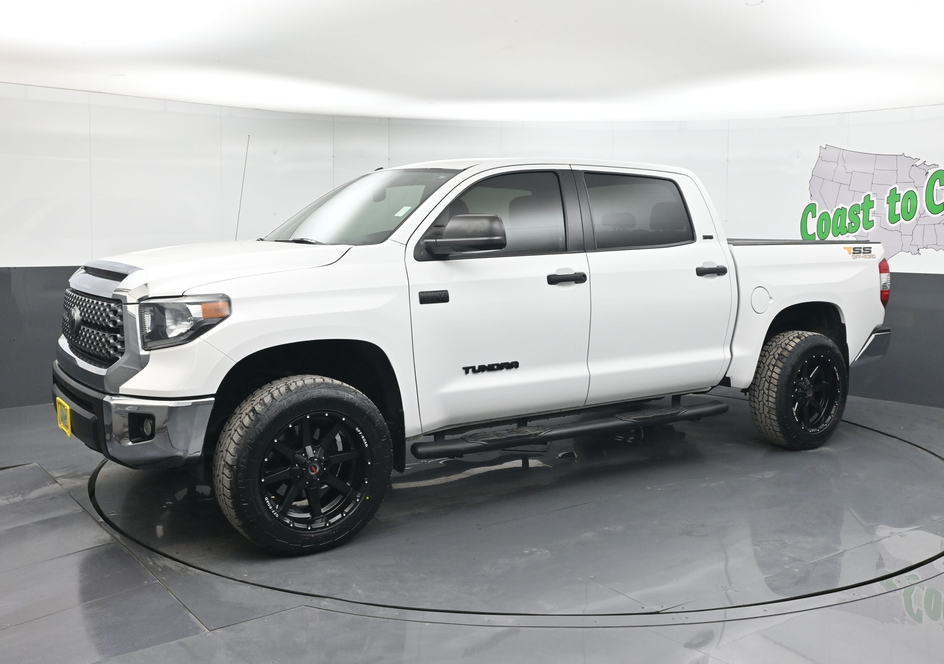 2018 Toyota Tundra SR5's photo
