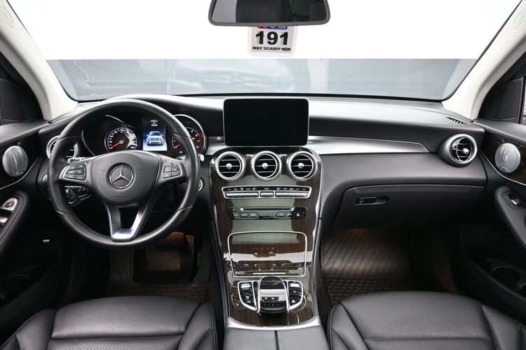 2017 Mercedes-Benz GLC 300 4MATIC