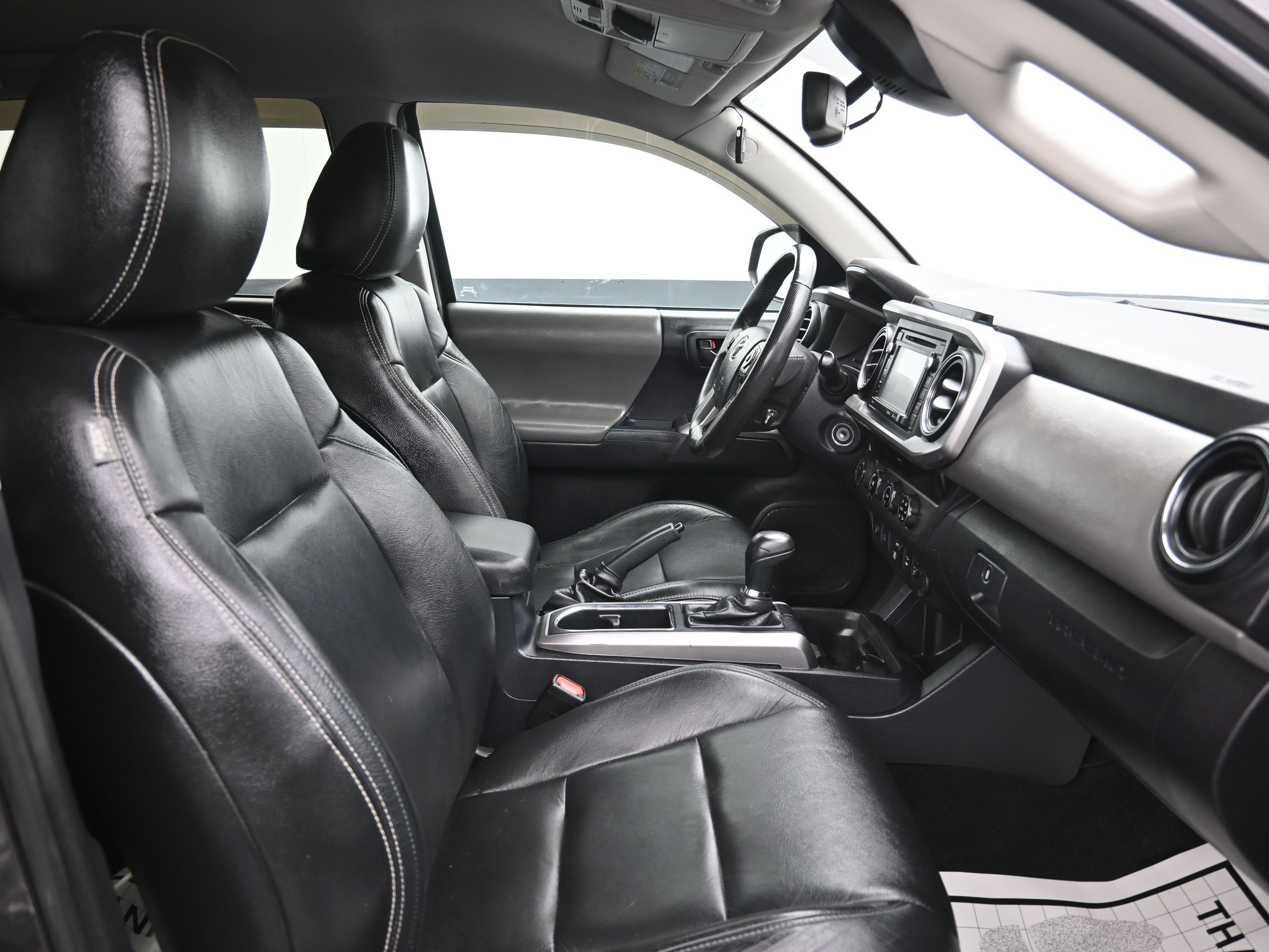 2018 Toyota Tacoma SR5 TRD Pro Sport photo 3