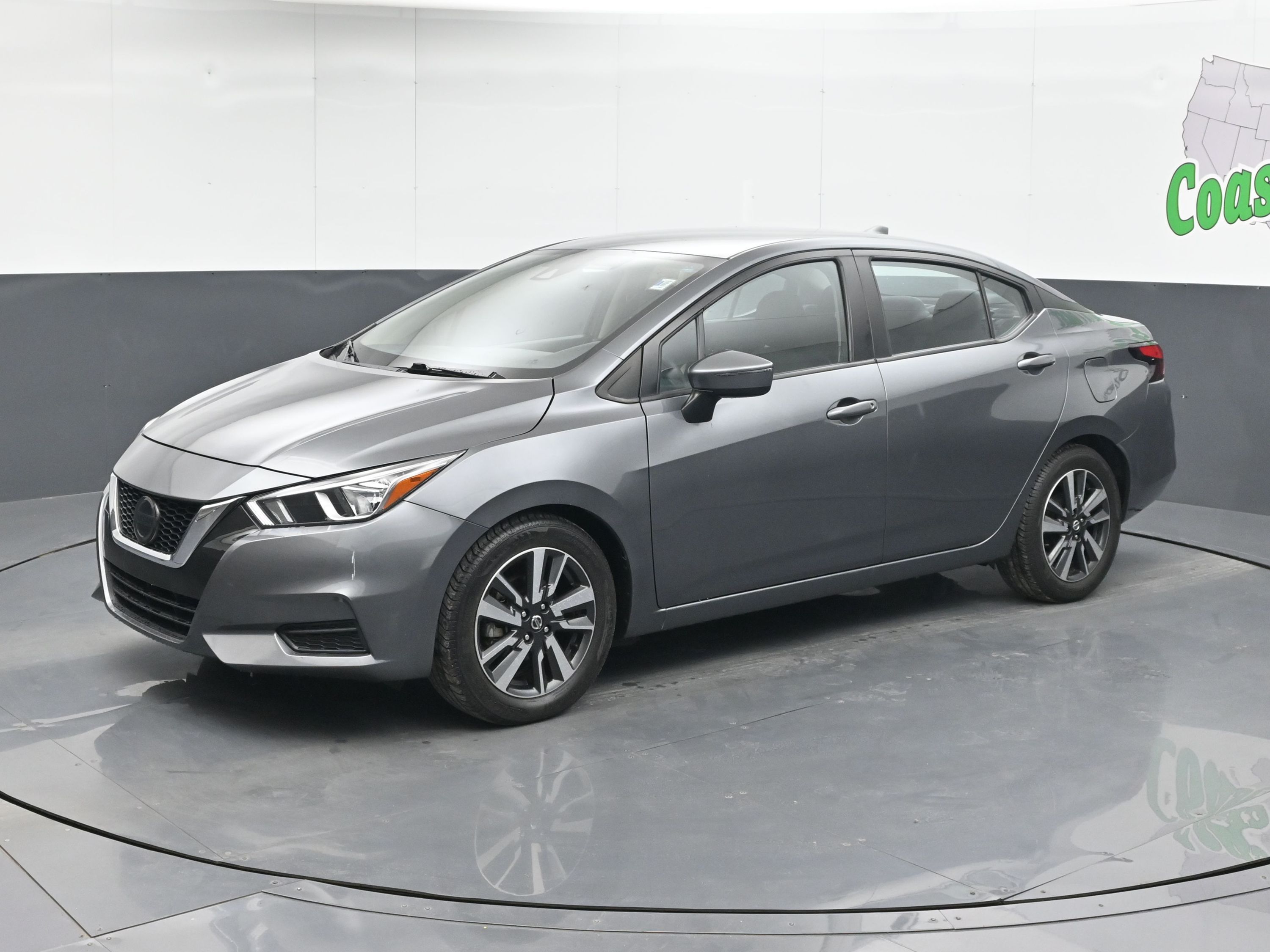 2021 Nissan Versa SV photo 2