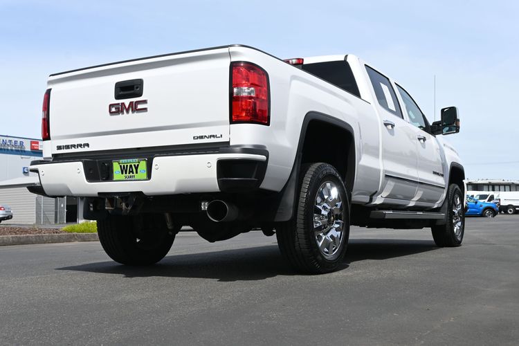 2018 GMC Sierra 2500HD Denali