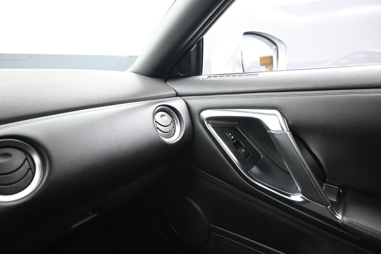 2011 Nissan GT-R Premium
