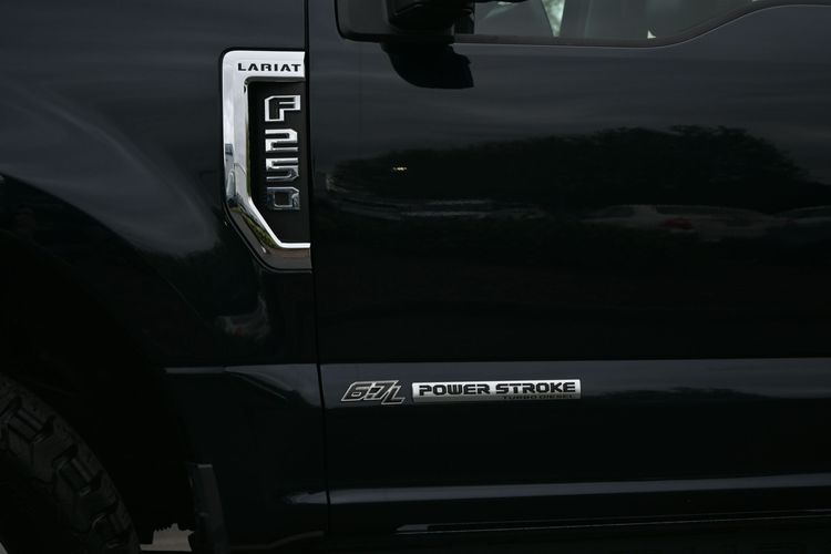 2021 Ford F-250 Super Duty LARIAT