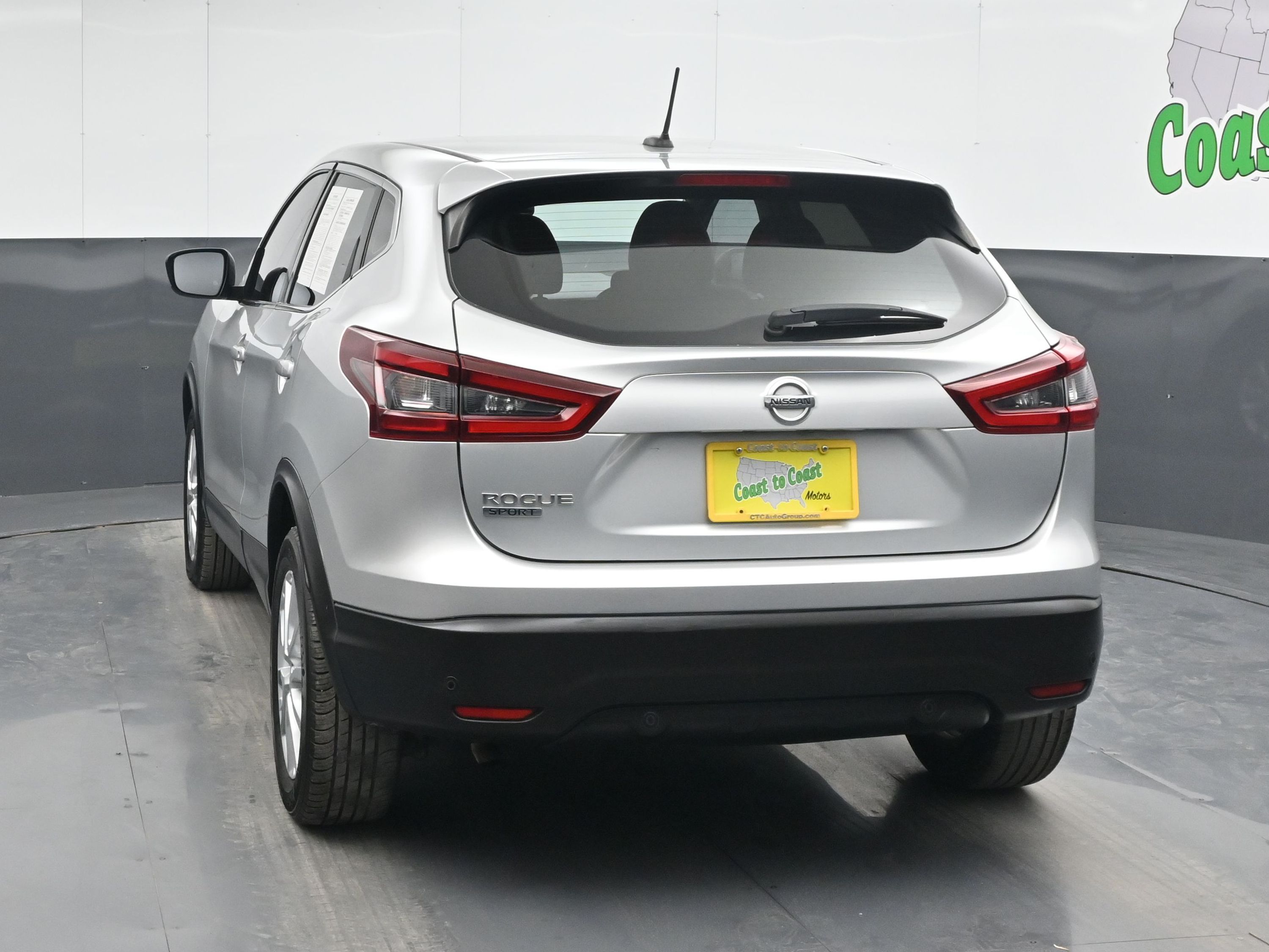 2021 Nissan Rogue Sport SV photo 4