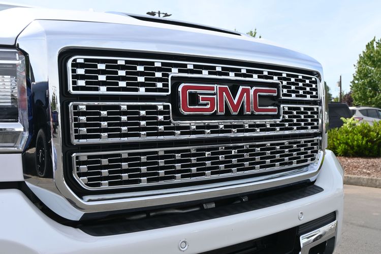 2018 GMC Sierra 2500HD Denali