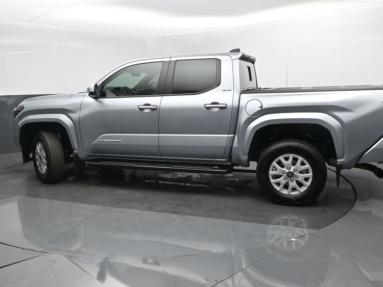 2025 Toyota Tacoma 2WD SR5