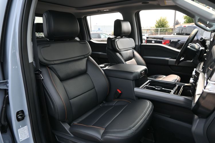 2026 Ford F-350 Super Duty LARIAT