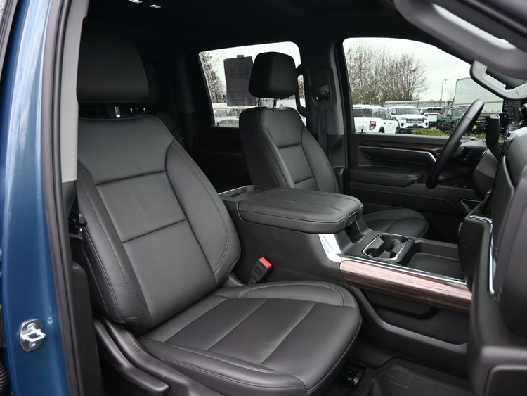 2025 Chevrolet Silverado 3500HD LT