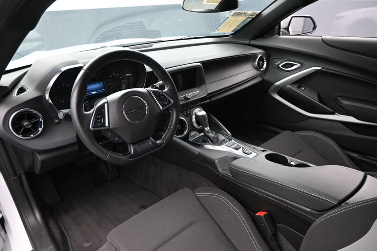 2024 Chevrolet Camaro RWD Coupe 1LT
