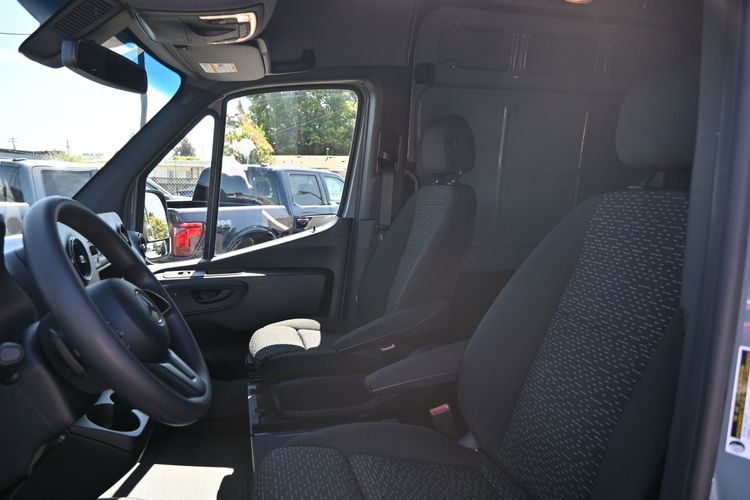 2019 Mercedes-Benz Sprinter 1500 Standard Roof I4