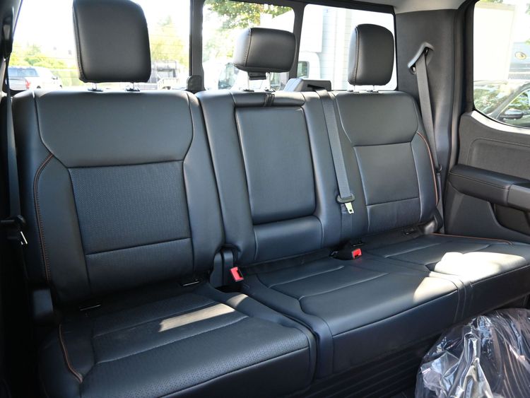 2025 Ford F-350 Super Duty Lariat - Photo 30