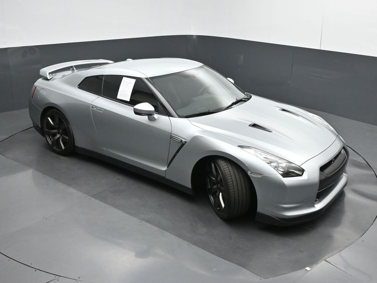 2011 Nissan GT-R Premium