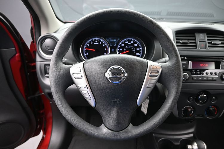 2016 Nissan Versa 1.6 SV