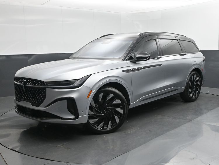 2024 Lincoln Nautilus Black Label AWD's photo