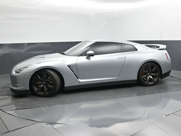 2011 Nissan GT-R Premium