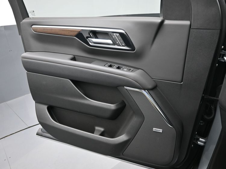 2025 Chevrolet Tahoe 4WD High Country