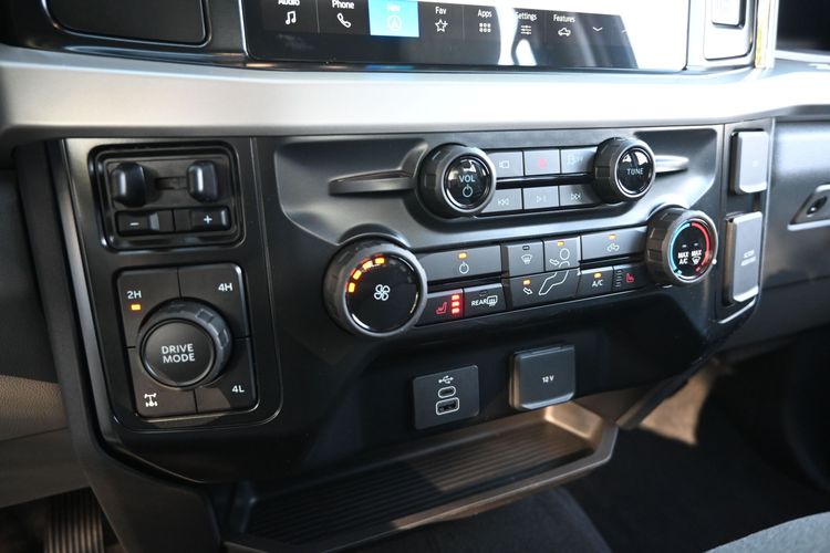 2026 Ford F-350 Super Duty XLT